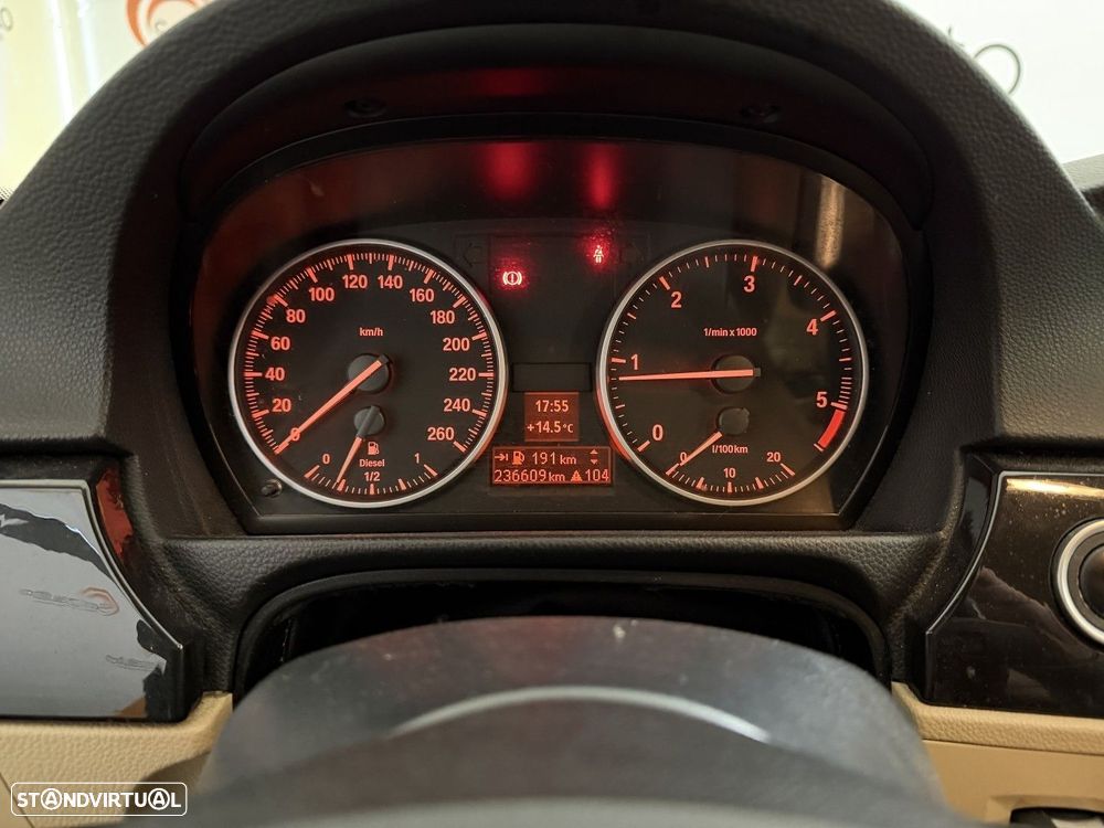 BMW 320 d Line Sport - 11