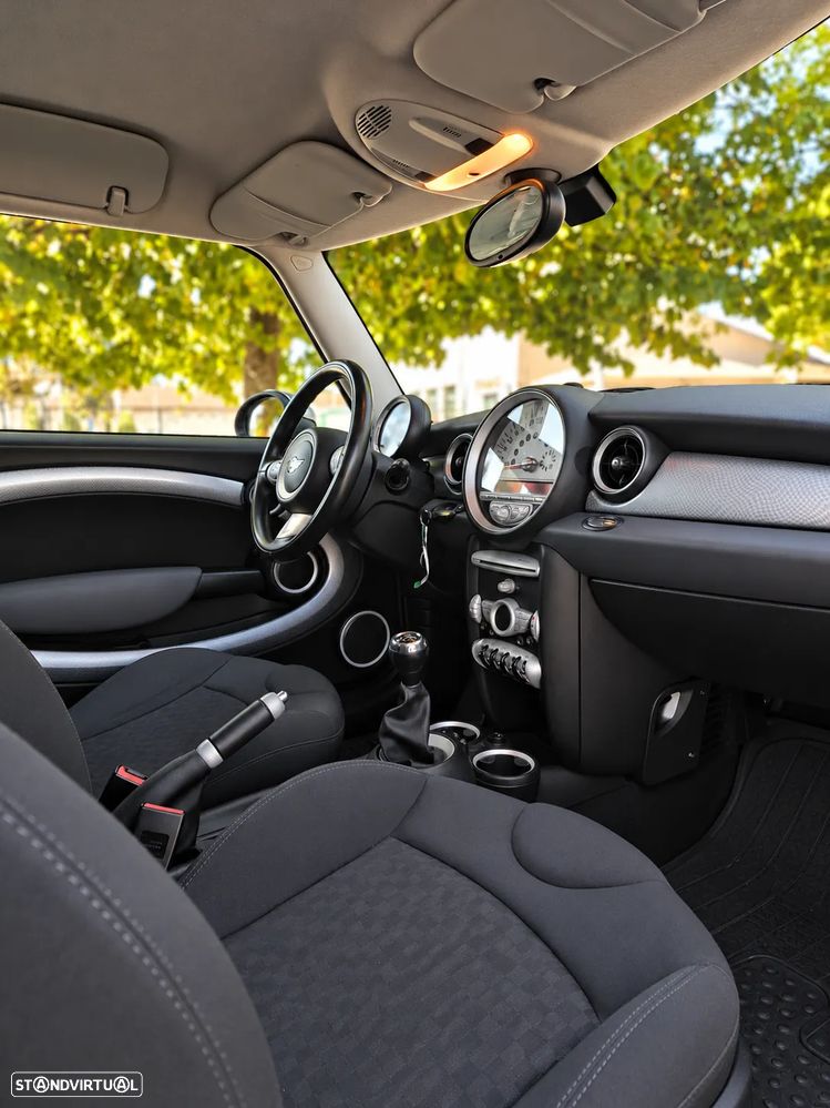 MINI 3 Portas Cooper S - 15