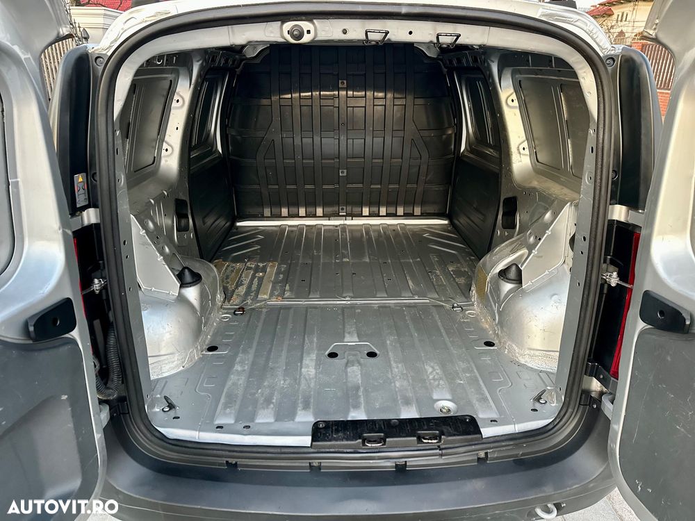 Dacia Logan Van - 6
