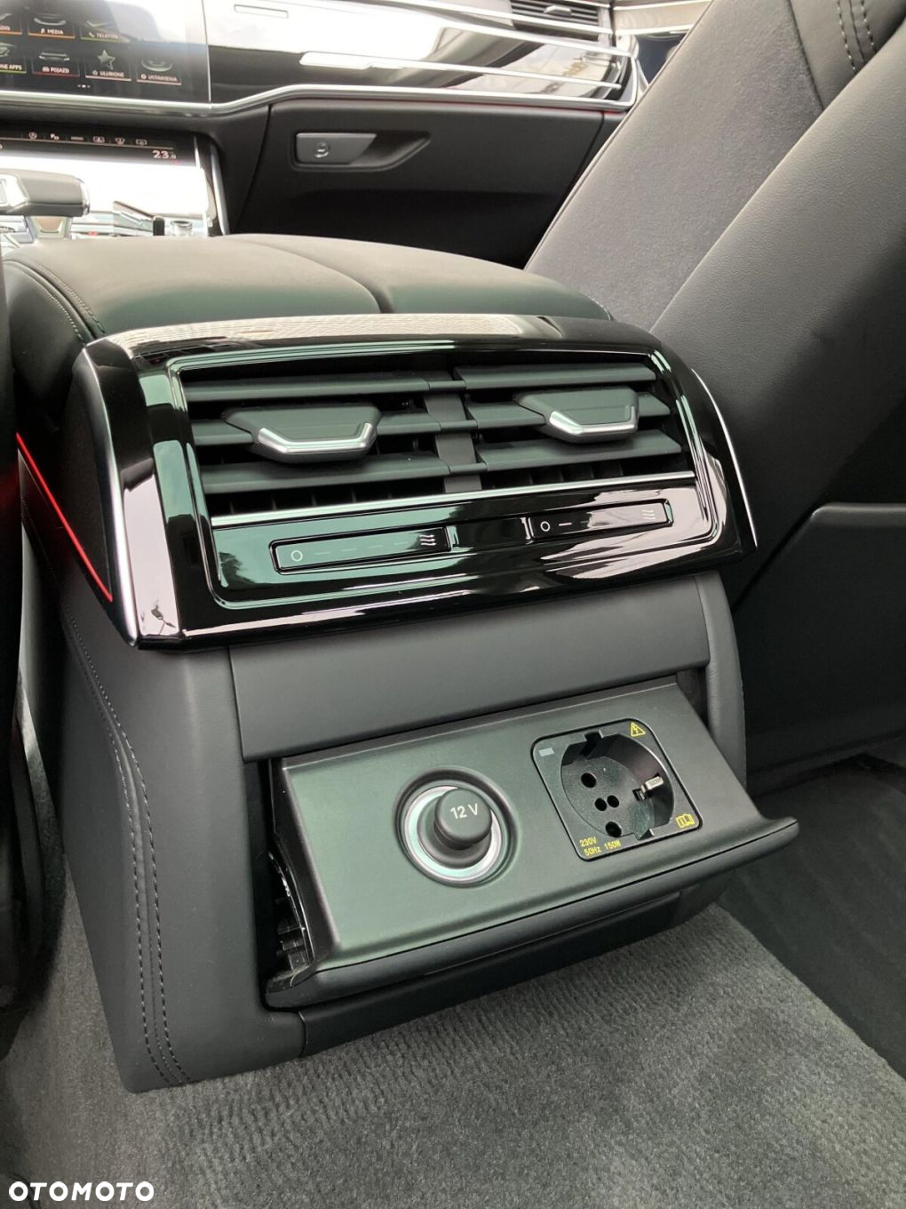 Audi A8 - 17