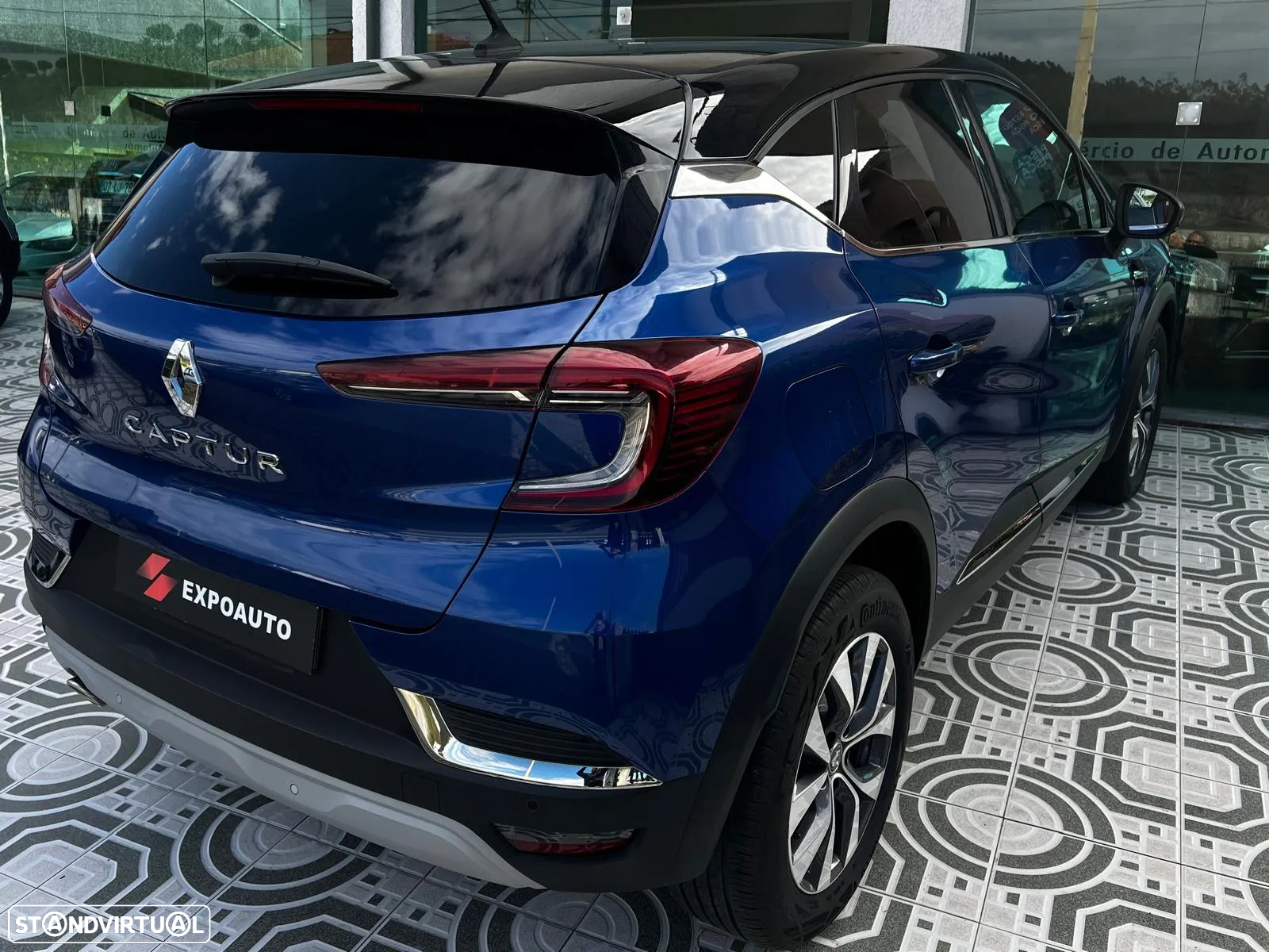 Renault Captur 1.0 TCe Exclusive - 4