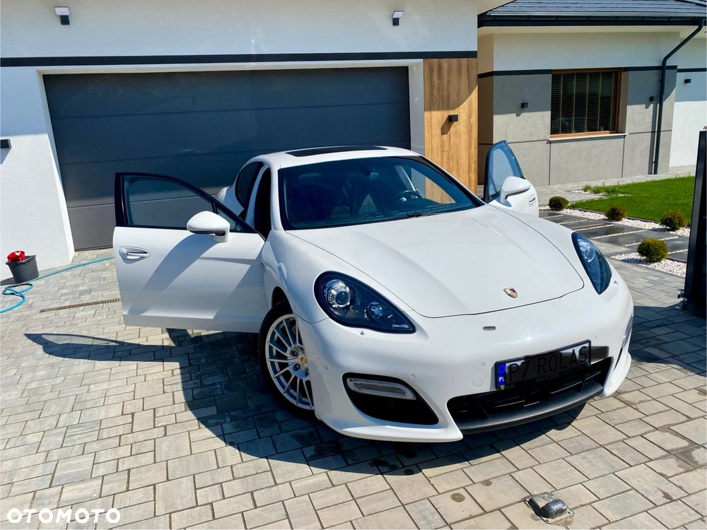 Porsche Panamera Turbo - 6