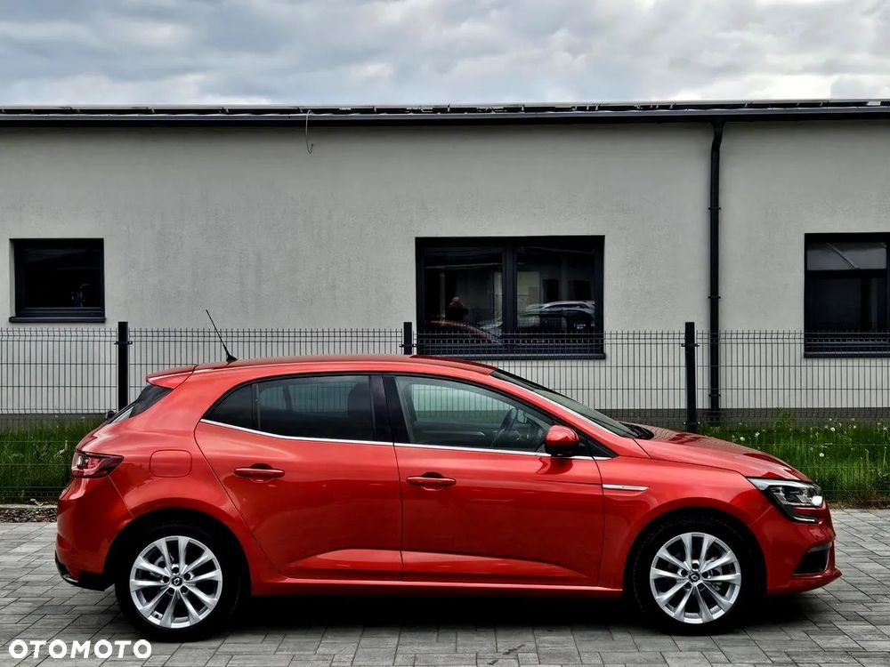 Renault Megane ENERGY TCe 130 Start & Stop Paris Business - 12
