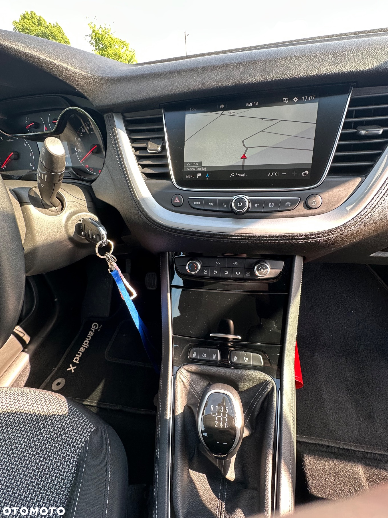 Opel Grandland X 1.2 T Enjoy S&S - 11