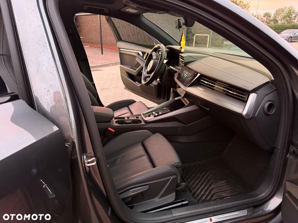Audi S3 TFSI quattro S tronic - 10