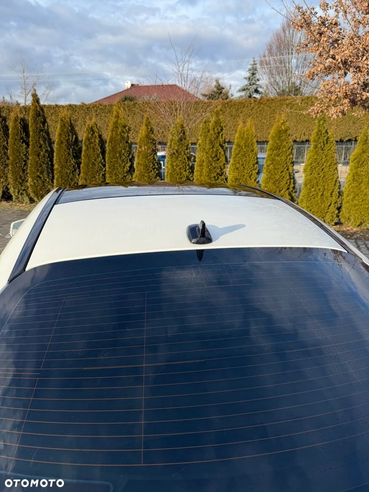 Mercedes-Benz CLA 250 7G-DCT UrbanStyle Edition - 11