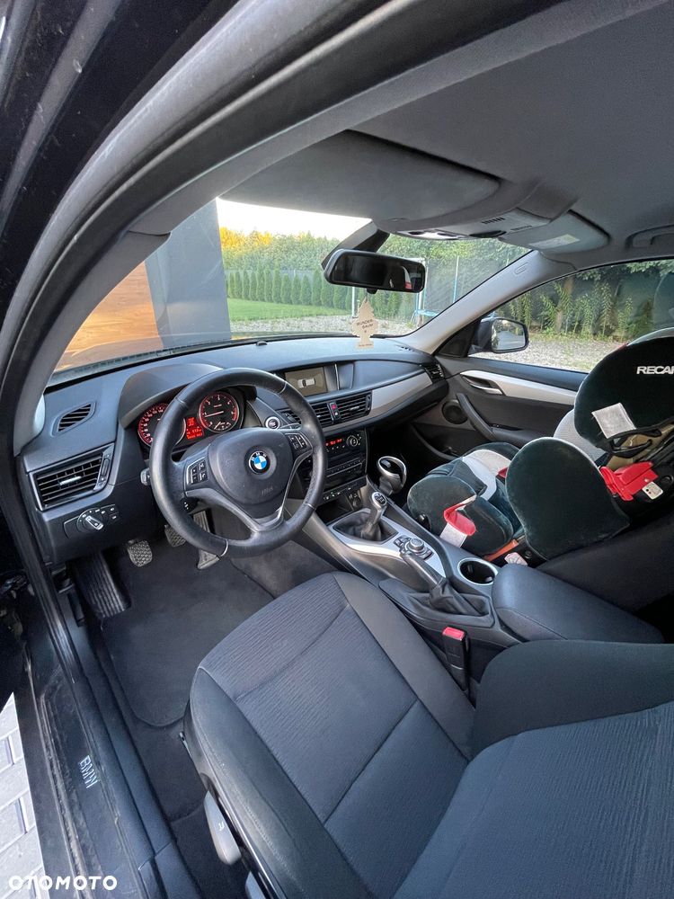BMW X1 sDrive18d - 10