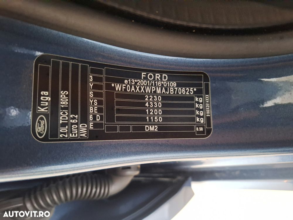 Ford Kuga 2.0 TDCi 4WD Powershift ST-Line - 36