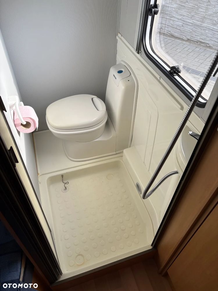 KNAUS 451 - 8