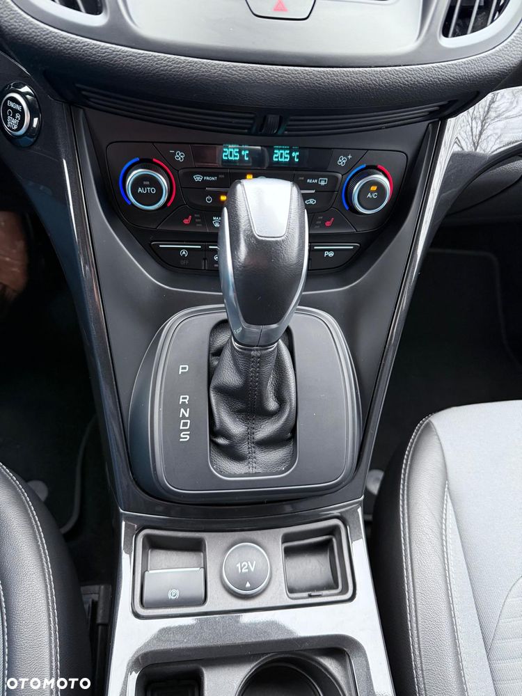 Ford Kuga 1.5 EcoBoost 4x4 Titanium - 29