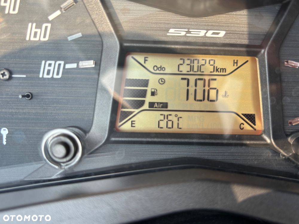 Yamaha Tmax - 16