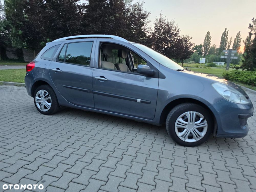 Renault Clio 1.2 16V All Inclusive - 31