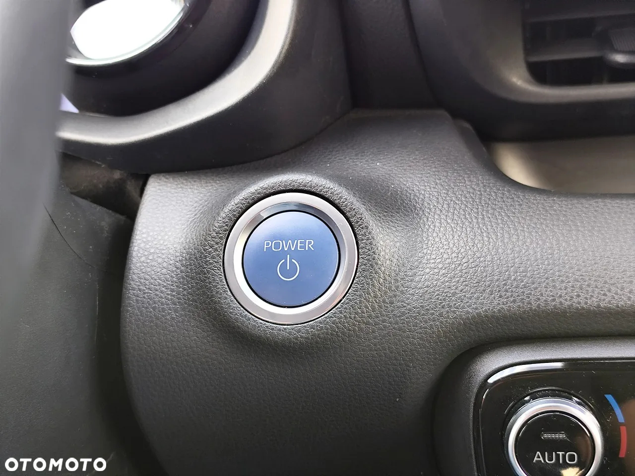 Toyota Yaris Hybrid 1.5 Premiere Edition - 18