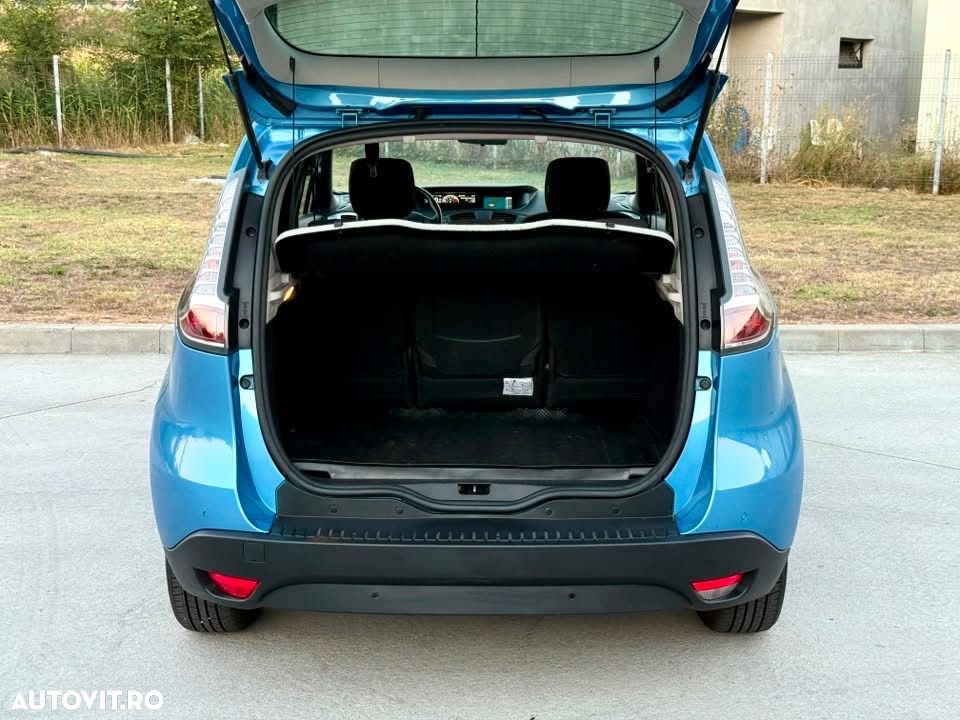 Renault Scenic Xmod 1.6 dCi Privilege - 11