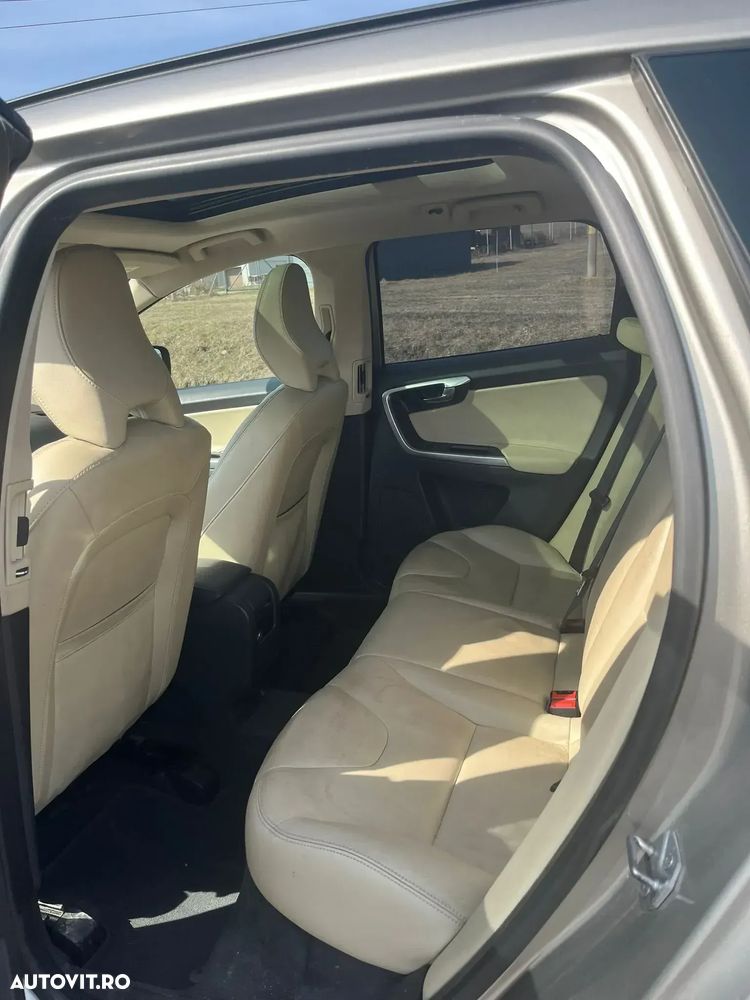 Volvo XC 60 D4 Summum - 2
