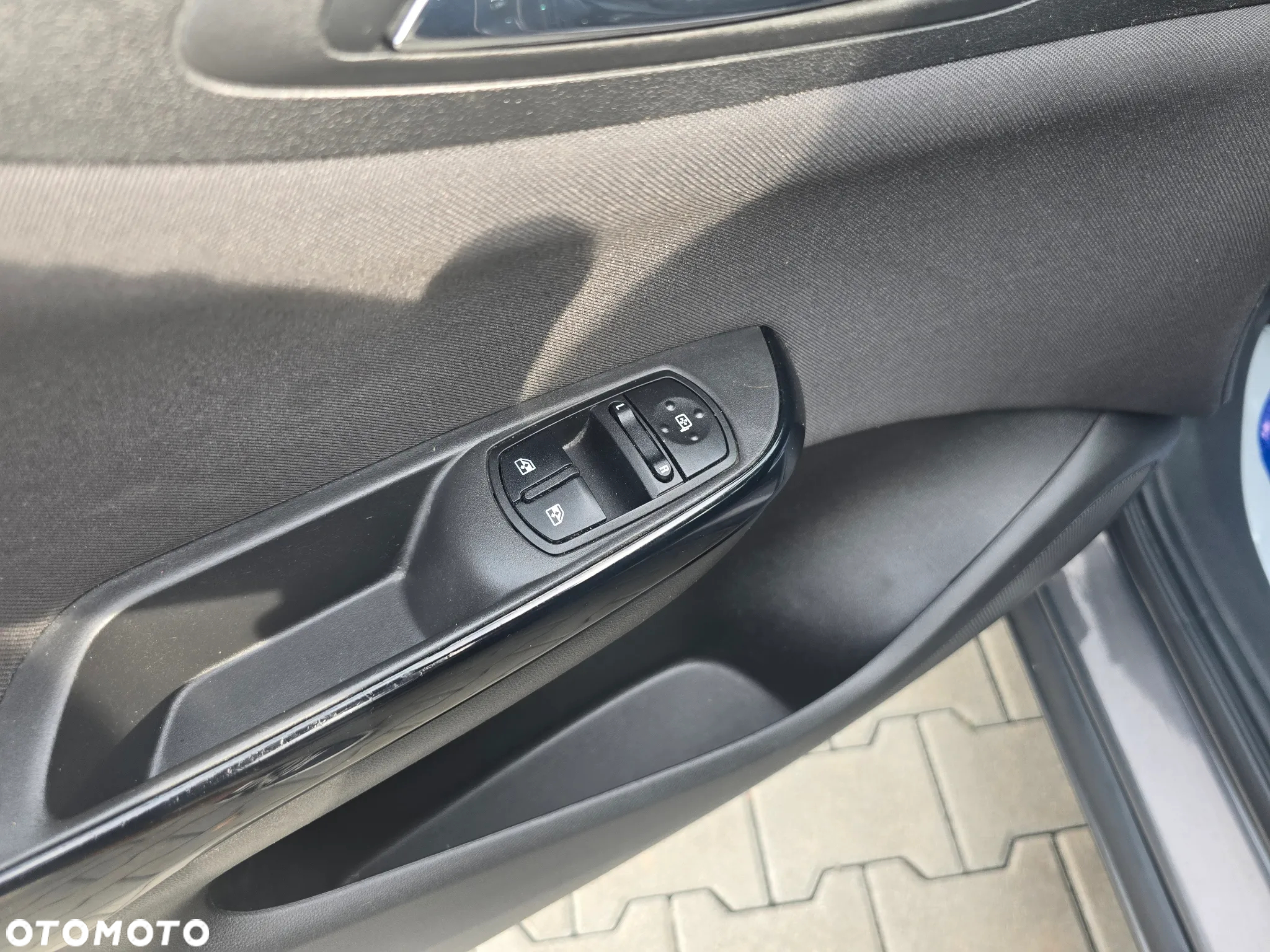 Opel Corsa 1.4 Cosmo - 19