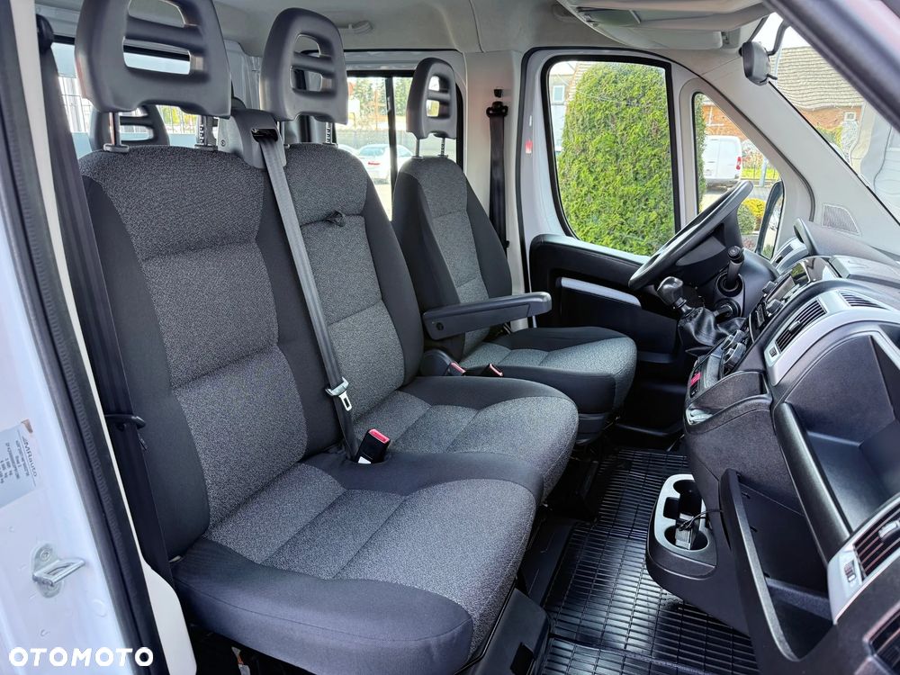 Fiat Ducato DOKA Brygadówka 7-miejsc Skrzynia 3.30m Salon PL Jeden Właściciel - 12