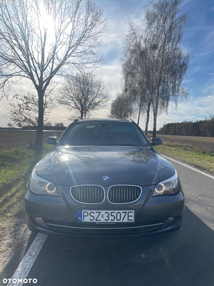 BMW Seria 5 525i - 2