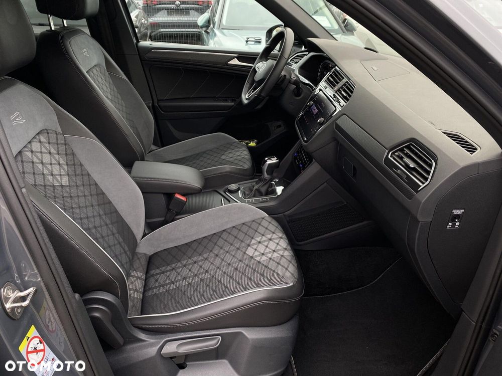 Volkswagen Tiguan 2.0 TDI SCR 4Mot R-Line DSG - 33