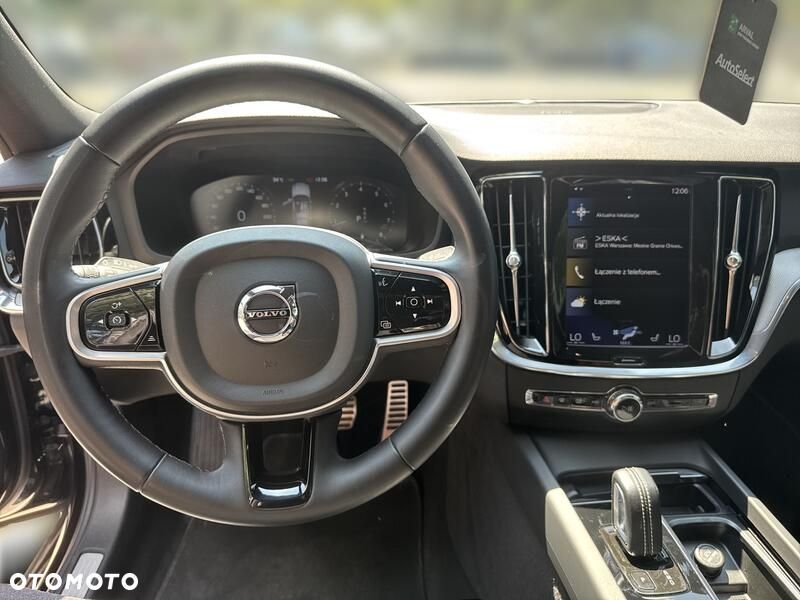 Volvo S60 B4 B R-Design - 14
