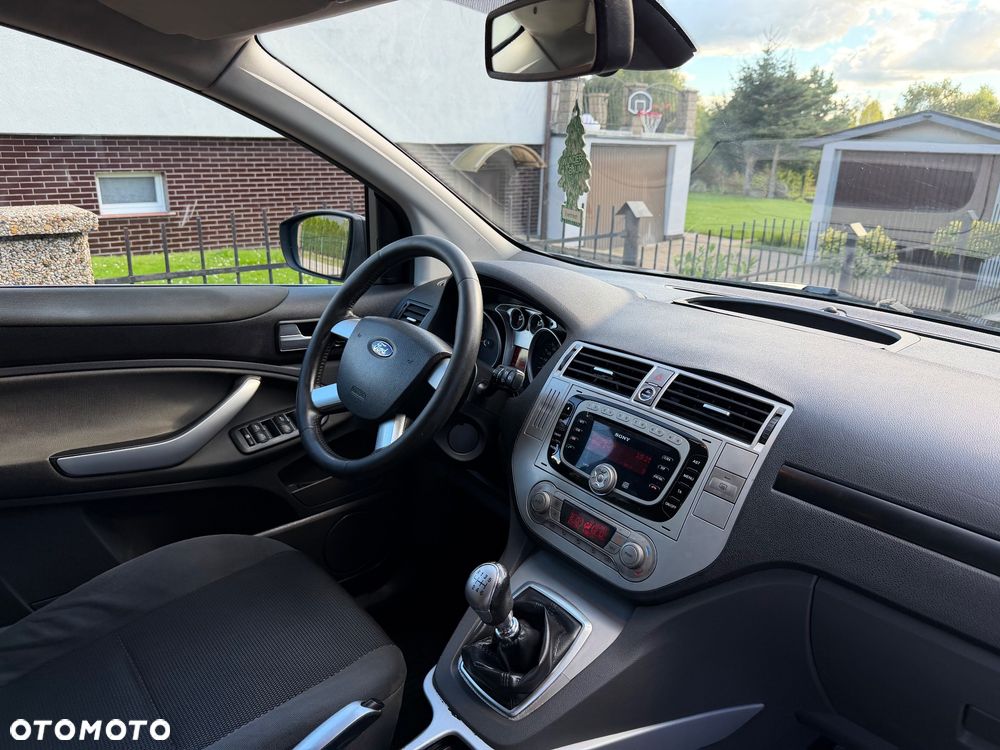 Ford Kuga 2.0 TDCi 4x4 Titanium - 15
