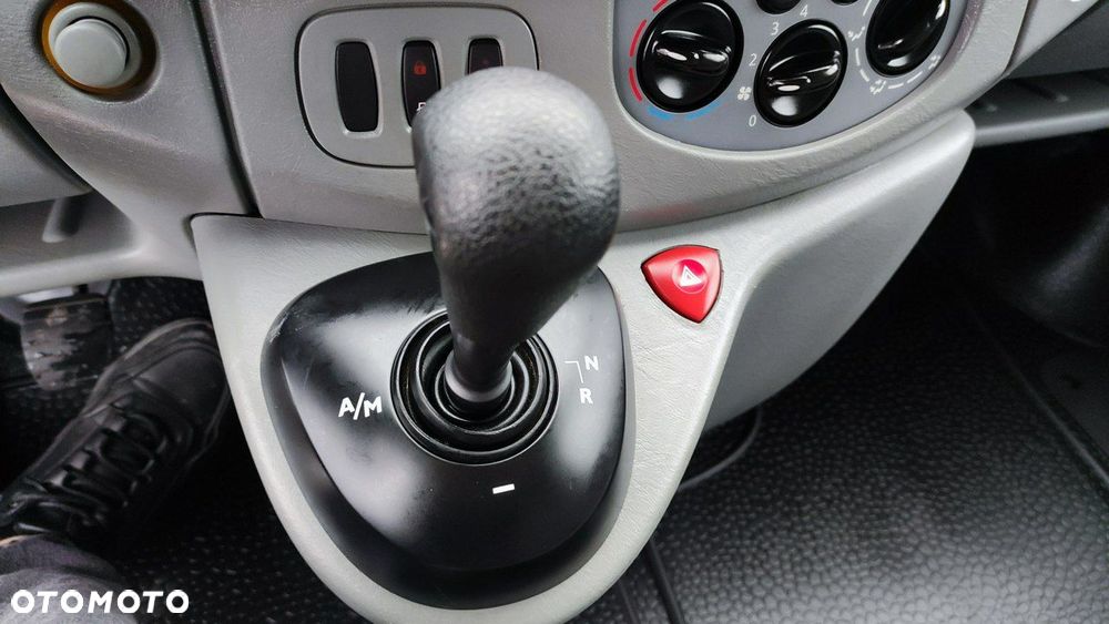 Renault Trafic - 27
