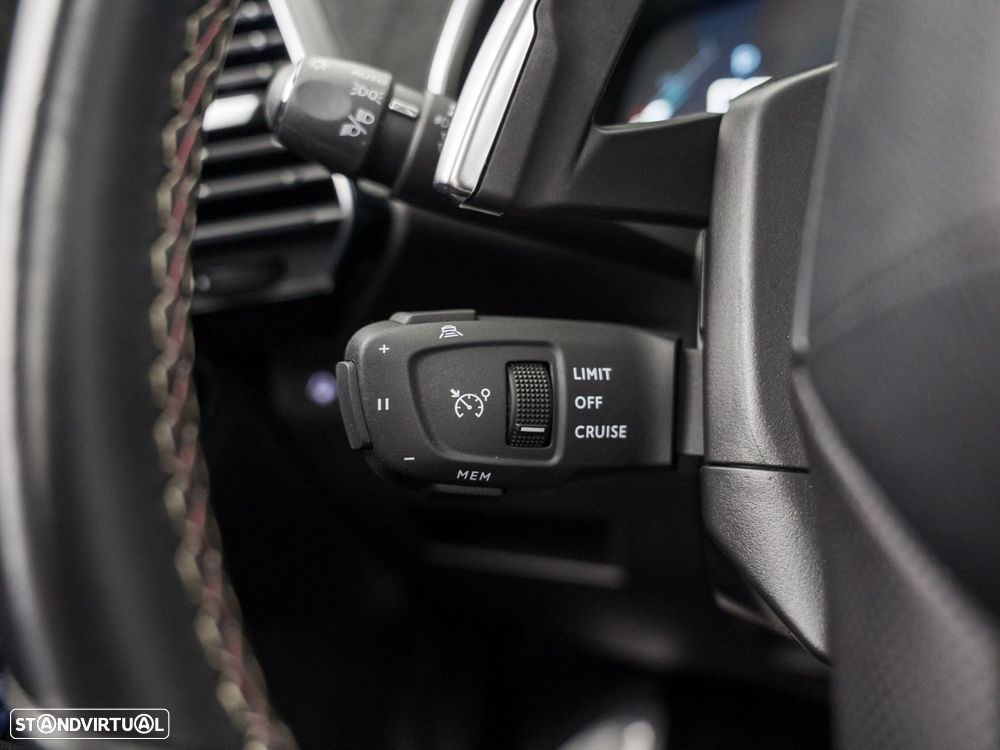 DS DS7 Crossback E-Tense Performance Line EAT8 - 20
