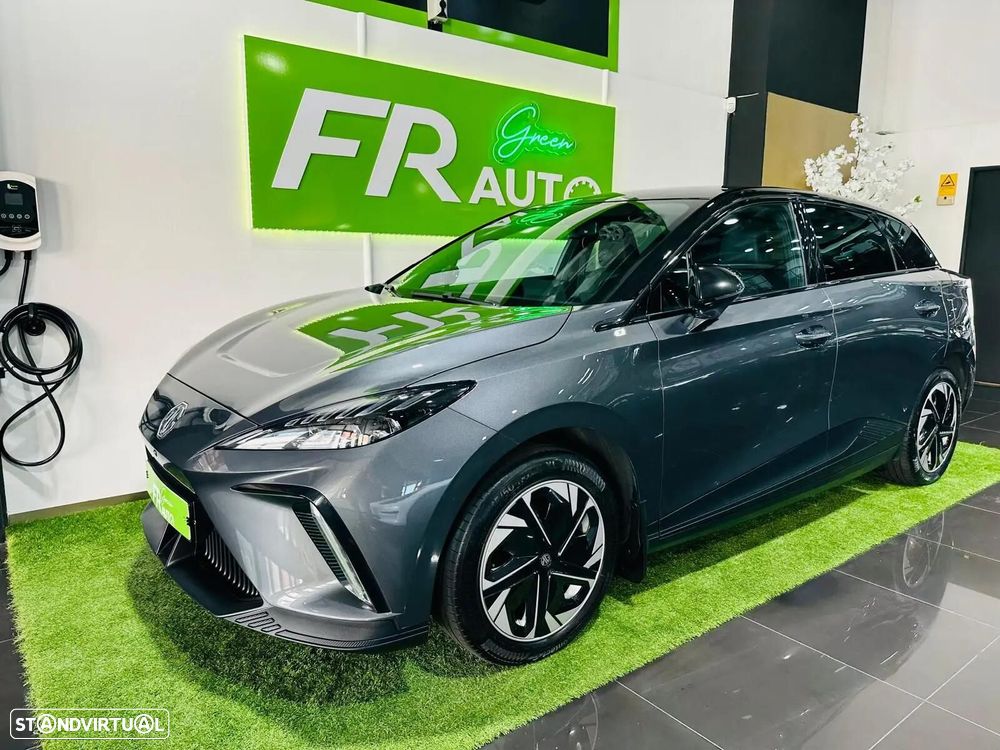 MG MG4 64 kWh Luxury - 2