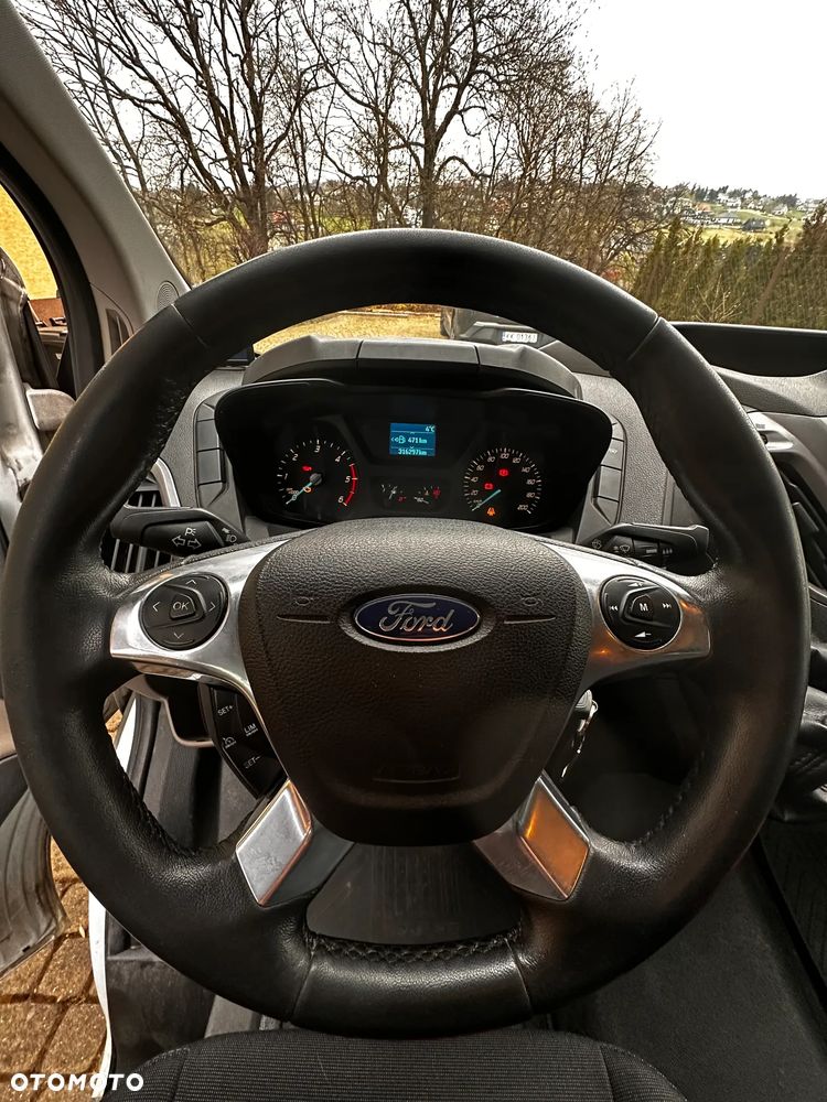 Ford TRANSIT CUSTOM - 9