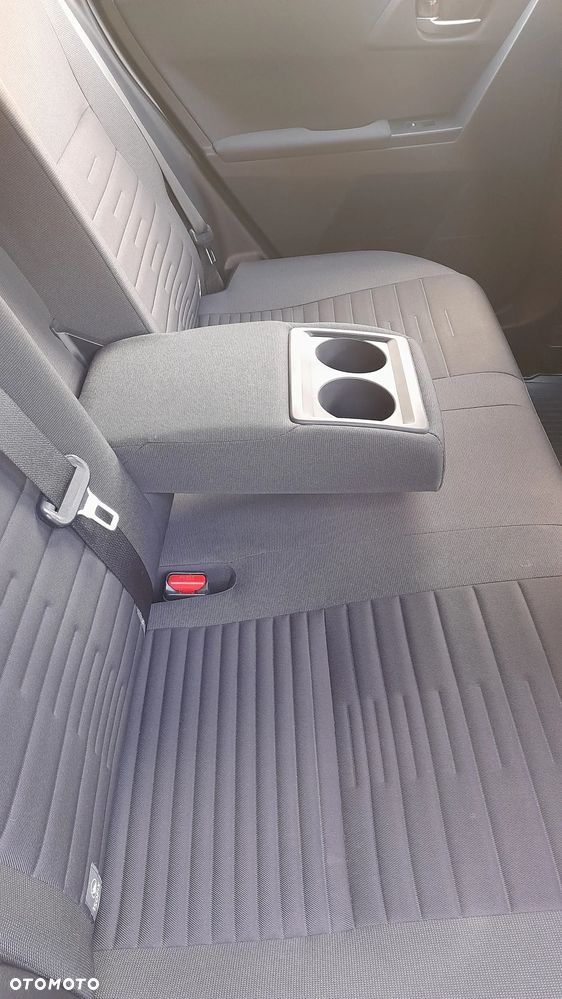 Toyota Auris - 8