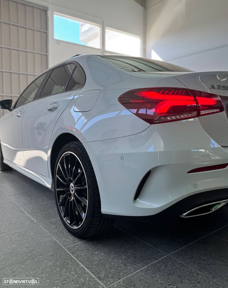 Mercedes-Benz A 250 Limousine e AMG Line - 6