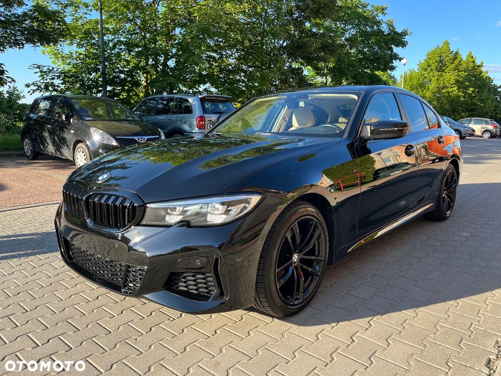 BMW Seria 3 320d Edition M Sport Shadow - 12