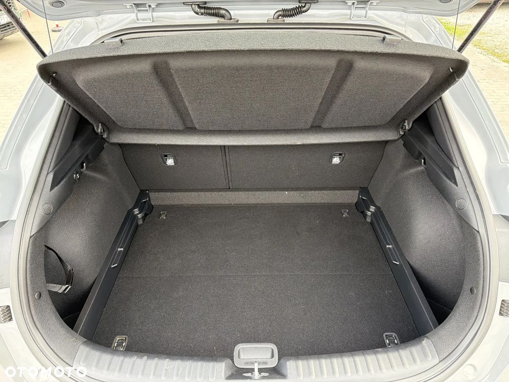 Kia XCeed 1.6 T-GDI Tribute DCT - 18
