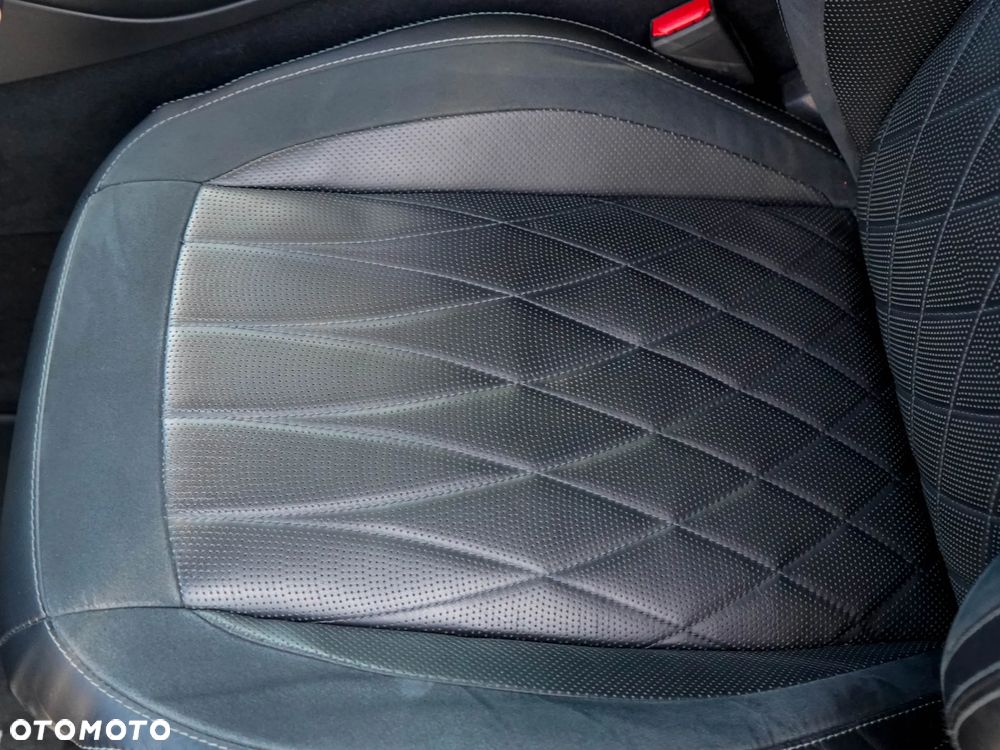 Mercedes-Benz GLE - 29