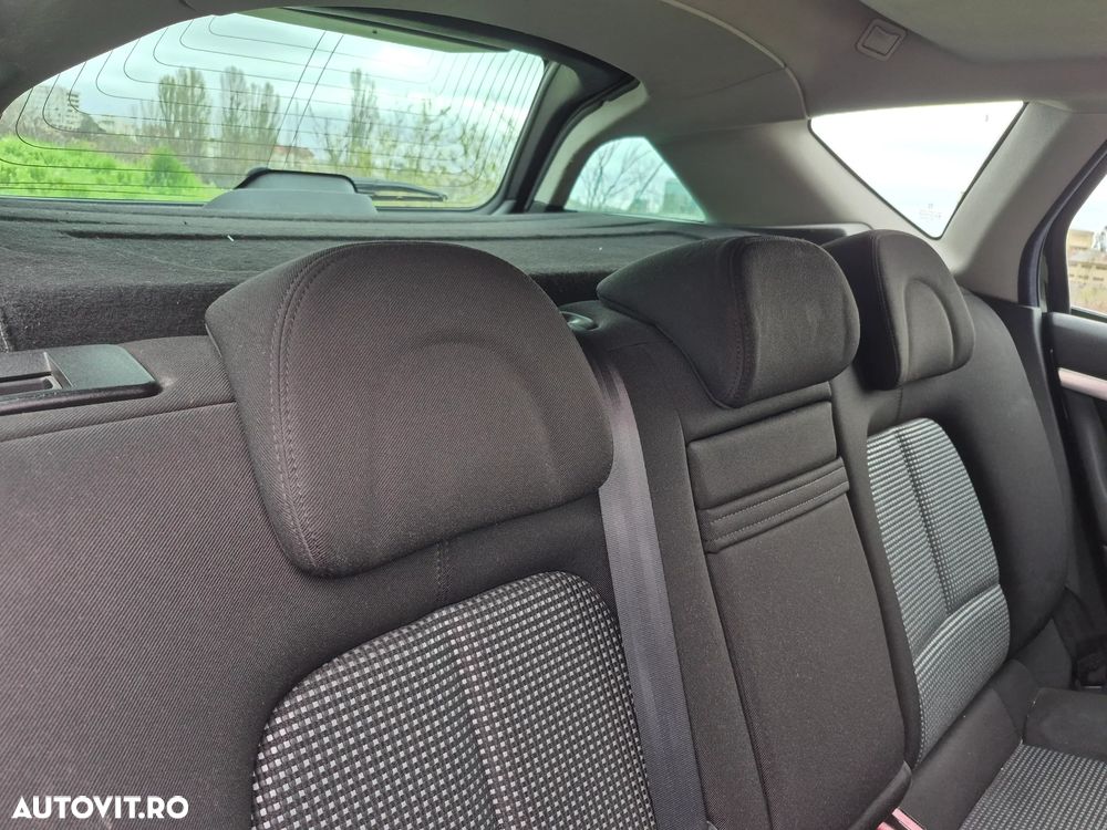 Peugeot 407 HDi 165 Automatik JBL - 16