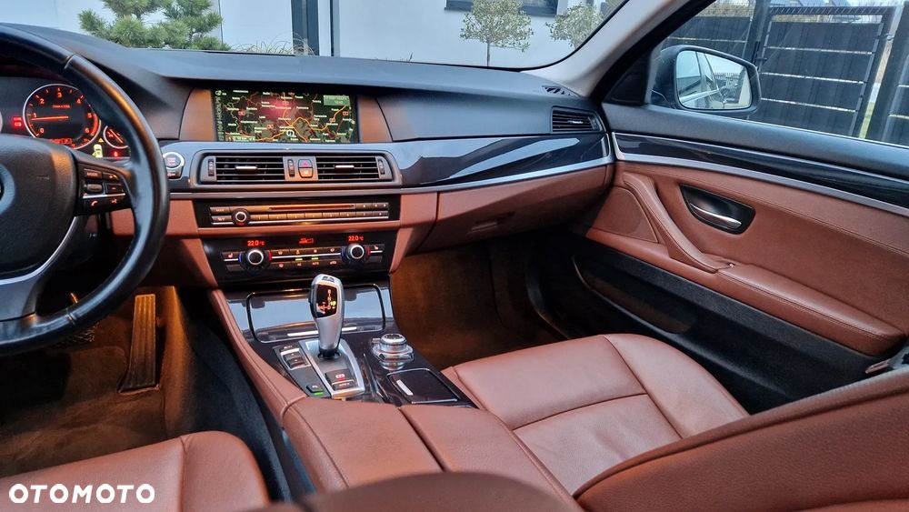 BMW Seria 5 520d Sport-Aut - 13