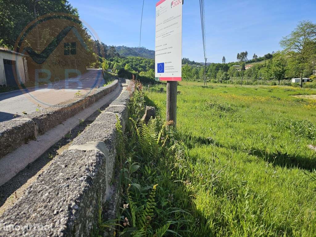 Terreno plano com 1.839m² para construção, em São Nicolau, Cabeceir... - Grande imagem: 3/7