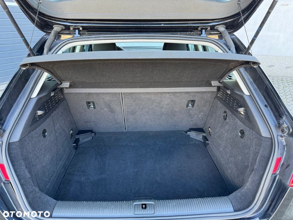Audi A3 Sportback 1.4 TFSI cylinder on demand S tronic Attraction - 17