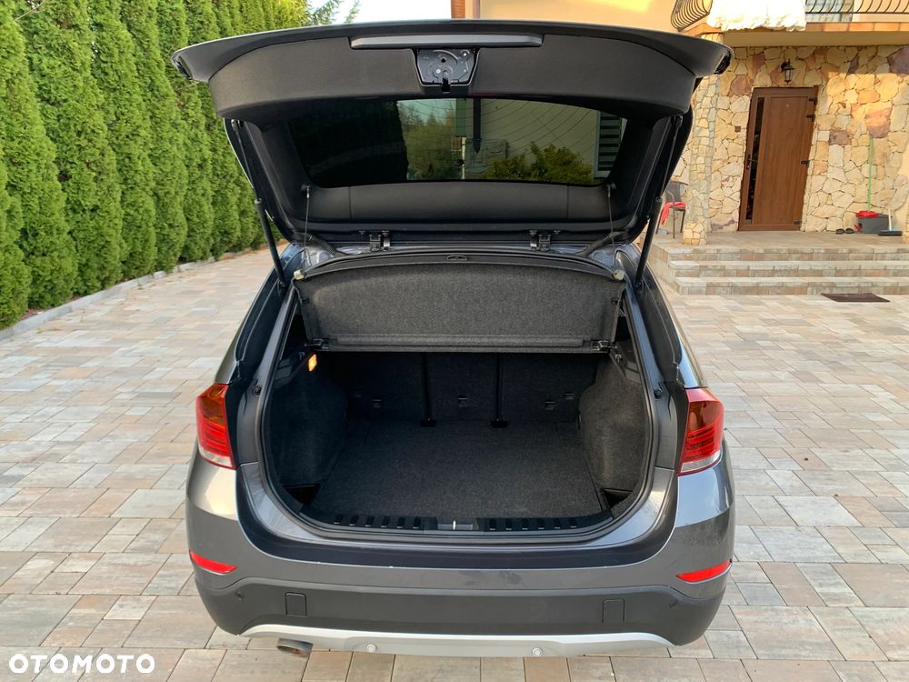 BMW X1 sDrive16d Sport Line - 9