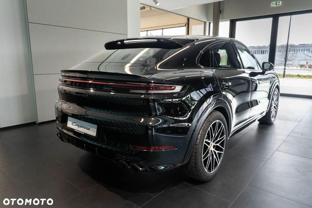 Porsche Cayenne S E-Hybrid PHEV Black Edition - 3