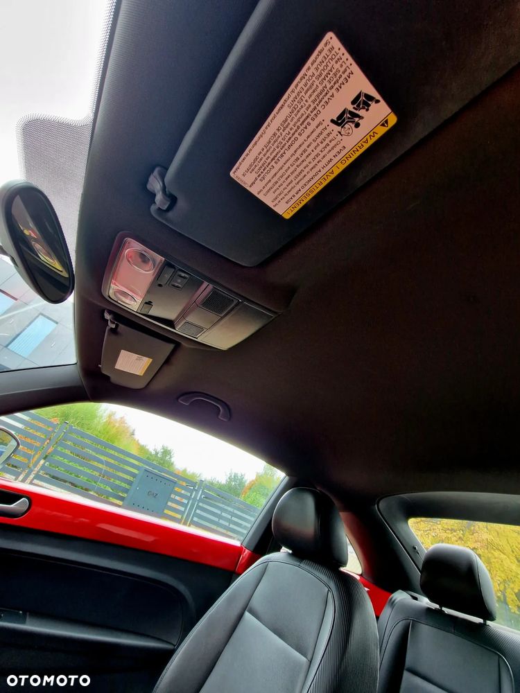 Volkswagen Beetle 2.0 TDI Sport DSG - 9