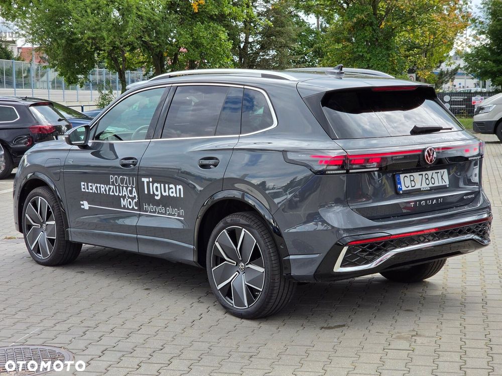 Volkswagen Tiguan - 13