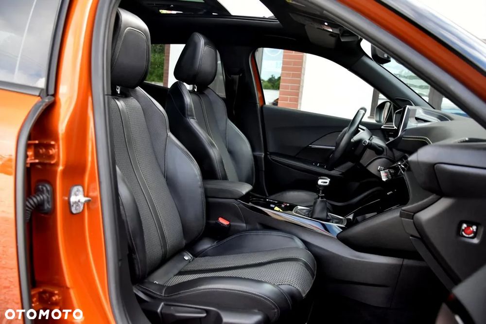 Peugeot 2008 1.2 PureTech GT Line S&S - 25