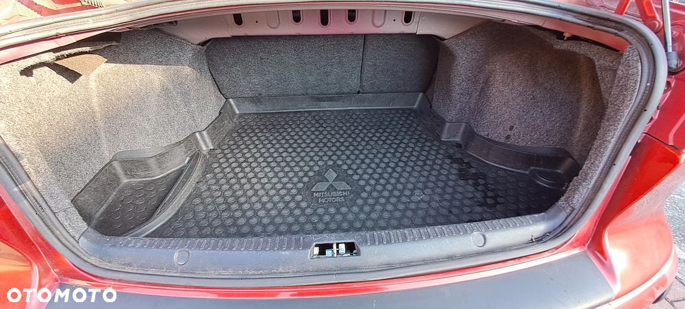 Mitsubishi Lancer 1.8 Inform - 18