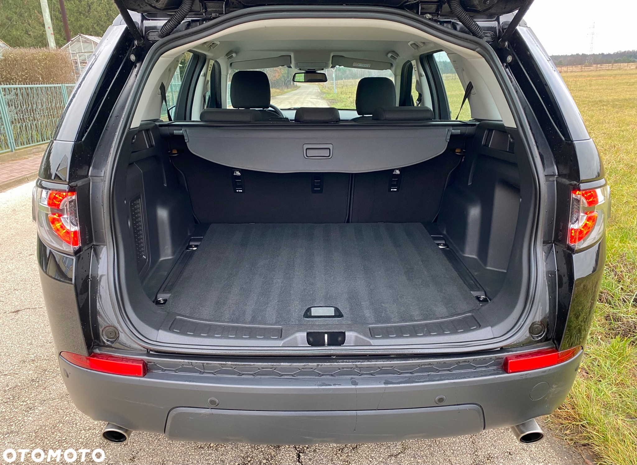 Land Rover Discovery Sport 2.0 D150 - 32