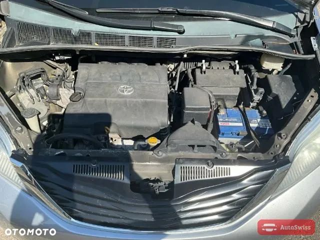 Toyota Sienna 3.5 LE AWD - 19