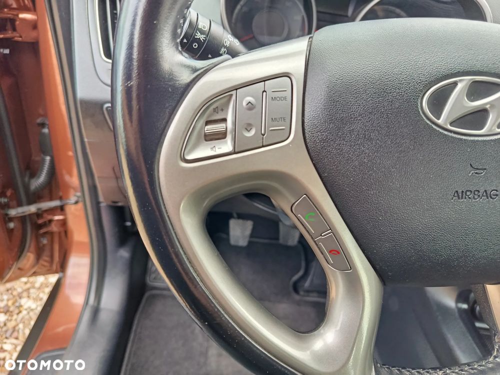 Hyundai ix35 blue 1.6 2WD Finale Silver - 18