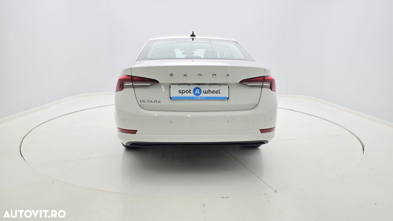 Skoda Octavia - 7