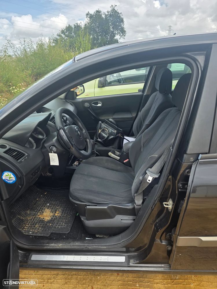 Renault Mégane 1.5 dCi P. Expression - 4