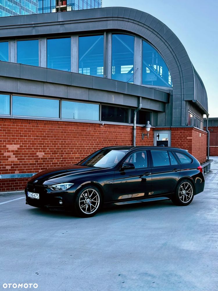 BMW Seria 3 320i - 4